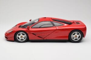McLaren F1 Red Minichamps 1:12 530133125 Diecast — photo 5 of 9