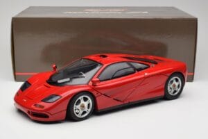 McLaren F1 Red Minichamps 1:12 530133125 Diecast — photo 9 of 9