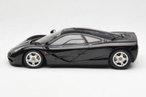 McLaren F1 Road Car Black AUTOart 1:18 76002 Diecast — photo 4 of 8