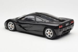 McLaren F1 Road Car Black AUTOart 1:18 76002 Diecast — photo 7 of 8