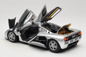 McLaren F1 Silver LCD 1:18 LCD18014-SI Diecast — photo 5 of 8