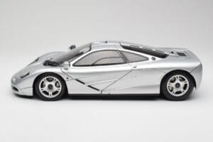 McLaren F1 Silver Minichamps 1:12 530133129 Diecast — photo 4 of 8