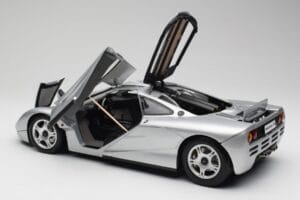 McLaren F1 Silver Minichamps 1:12 530133129 Diecast — photo 5 of 8
