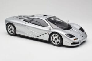 McLaren F1 Silver Minichamps 1:12 530133129 Diecast — photo 6 of 8
