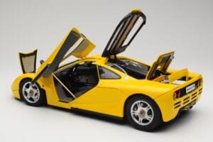 McLaren F1 Yellow Minichamps 1:12 530133121 Diecast — photo 6 of 9
