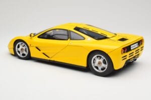 McLaren F1 Yellow Minichamps 1:12 530133121 Diecast — photo 8 of 9