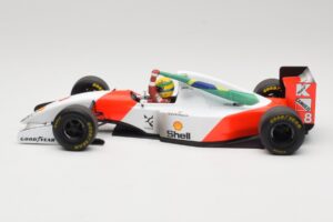 McLaren MP4/8 Ford #8 A. Senna Winner Australian GP 1993 Minichamps 1:18 540933838 Diecast — photo 4 of 7