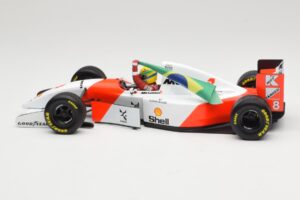 McLaren MP4/8 Ford #8 A. Senna Winner European GP Donington 1993 Minichamps 1:18 540931848 Diecast — photo 3 of 6