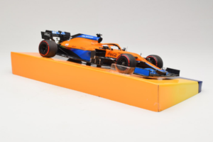 McLaren MCL35M Mercedes #3 D. Ricciardo McLaren F1 Team Bahrain Grand Prix 2021 Minichamps 1:18 533211803 Resin — photo 4 of 7