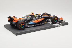 McLaren MCL60 #4 L. Norris F1 2023 Minichamps 1:18 537231804 Diecast — photo 3 of 6