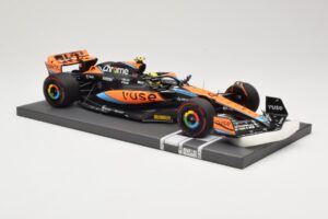 McLaren MCL60 #4 L. Norris F1 2023 Minichamps 1:18 537231804 Diecast — photo 4 of 6