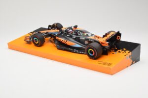 McLaren MCL60 #81 O. Piastri Australian GP 2023 Minichamps 1:18 533231881 Diecast — photo 4 of 5
