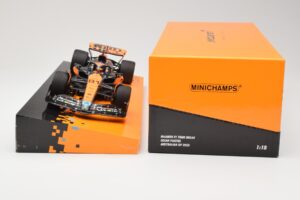 McLaren MCL60 #81 O. Piastri Australian GP 2023 Minichamps 1:18 533231881 Diecast — photo 5 of 5