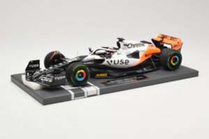 McLaren MCL60 #81 O. Piastri Monaco GP 2023 Minichamps 1:18 537232581 Diecast — photo 2 of 6