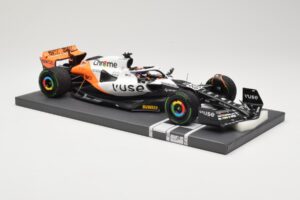 McLaren MCL60 #81 O. Piastri Monaco GP 2023 Minichamps 1:18 537232581 Diecast — photo 4 of 6