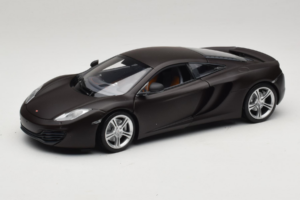 McLaren MP4-12C Matt Black Minichamps 1:18 110133021 Diecast