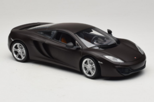 McLaren MP4-12C Matt Black Minichamps 1:18 110133021 Diecast — photo 6 of 8