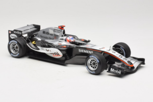 McLaren MP4-20 Mercedes #9 K. Raikkonen F1 2005 Minichamps 1:18 B66962337 Diecast — photo 4 of 6