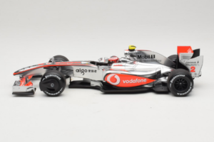 McLaren MP4-24 Mercedes #2 H. Kovalainen F1 2009 Dealer Edition Minichamps 1:18 B66960041 Diecast — photo 3 of 7