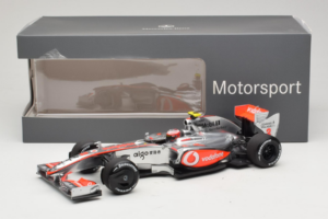 McLaren MP4-24 Mercedes #2 H. Kovalainen F1 2009 Dealer Edition Minichamps 1:18 B66960041 Diecast — photo 7 of 7