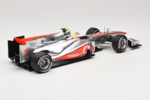 McLaren MP4-25 Mercedes #2 L. Hamilton Vodafone McLaren F1 2010 Minichamps 1:18 530101802 Diecast — photo 2 of 7