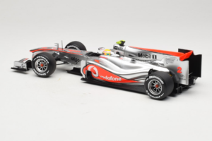 McLaren MP4-25 Mercedes #2 L. Hamilton Vodafone McLaren F1 2010 Minichamps 1:18 530101802 Diecast — photo 5 of 7