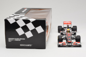 McLaren MP4-26 Mercedes #3 L. Hamilton Vodafone McLaren F1 2011 Minichamps 1:18 530111803 Diecast — photo 7 of 7