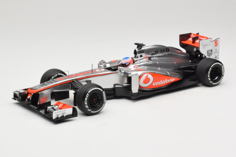 McLaren MP4-28 Mercedes #5 J. Button Vodafone McLaren F1 2013 Minichamps 1:18 530131805 Diecast