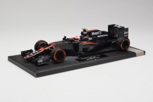 McLaren MP4-30 Honda #22 J. Button McLaren Honda F1 Team Spanish Grand Prix 2015 Minichamps 1:18 537151122 Diecast — photo 2 of 7