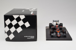 McLaren MP4-30 Honda #22 J. Button McLaren Honda F1 Team Spanish Grand Prix 2015 Minichamps 1:18 537151122 Diecast — photo 6 of 7