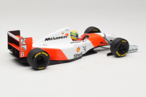 McLaren MP4/8 Ford #8 A. Senna Marlboro McLaren 1993 Minichamps 1:18 540931808 Diecast — photo 2 of 7