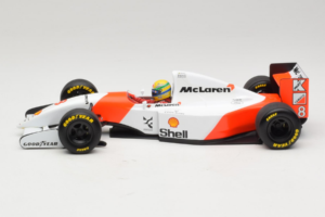 McLaren MP4/8 Ford #8 A. Senna Marlboro McLaren 1993 Minichamps 1:18 540931808 Diecast — photo 3 of 7