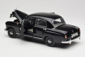 Mercedes 180 W120 Ponton Black Revell 1:18 08973 Diecast — photo 5 of 8