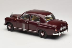 Mercedes 180 Ponton Dark Red Revell 1:18 08876 Diecast — photo 5 of 6