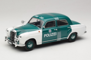 Mercedes 180 Ponton Polizei Revell 1:18 8863 Diecast
