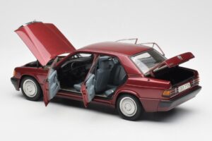 Mercedes 190E W201 2.0 Red Dealer Edition AUTOart 1:18 B66040383 Diecast — photo 5 of 8