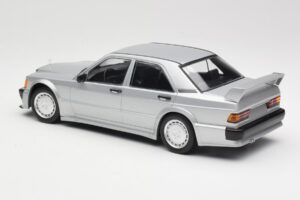Mercedes 190E 2.5-16 EVO 1 W201 Silver Minichamps 1:18 155036001 Diecast — photo 5 of 6
