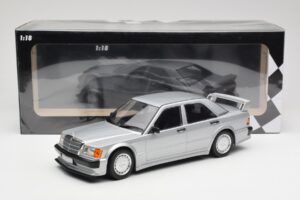 Mercedes 190E 2.5-16 EVO 1 W201 Silver Minichamps 1:18 155036001 Diecast — photo 6 of 6