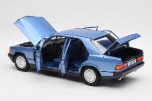 Mercedes 190E W201 Diamond Blue Dealer Edition Norev 1:18 B66040661 Diecast — photo 5 of 8