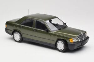 Mercedes 190E W201 Green Metallic Minichamps 1:18 155037001 Diecast — photo 4 of 6
