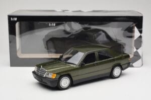 Mercedes 190E W201 Green Metallic Minichamps 1:18 155037001 Diecast — photo 6 of 6
