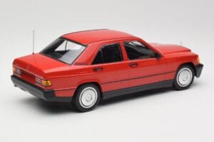 Mercedes 190E W201 Red Minichamps 1:18 155037000 Diecast — photo 2 of 6
