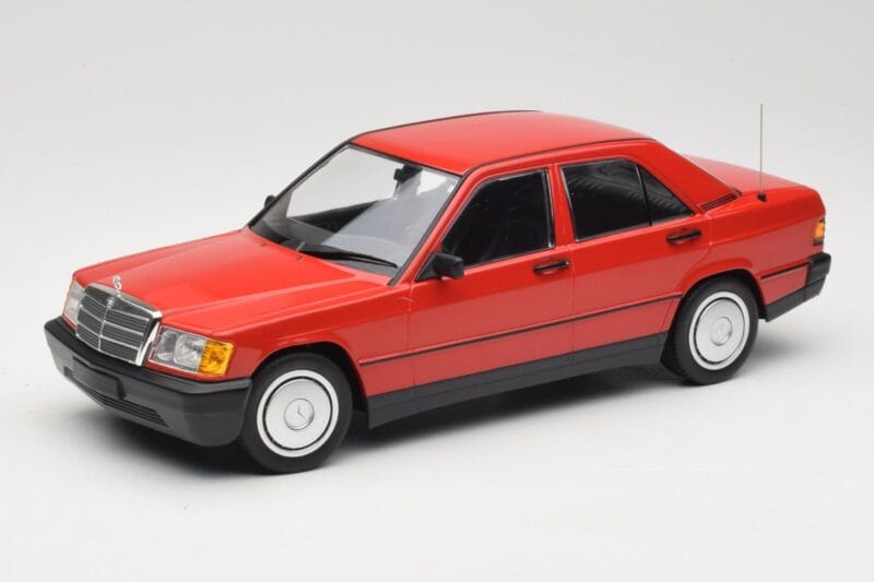 Mercedes 190E W201 Red Minichamps 1:18 155037000 Diecast