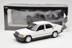 Mercedes 190E W201 White Minichamps 1:18 155037002 Diecast — photo 6 of 6