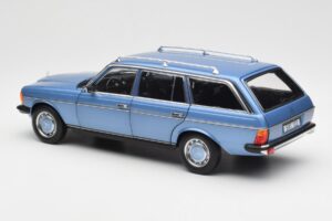 Mercedes 200 S123 T-Model Diamond Blue Dealer Edition Norev 1:18 B66040671 Diecast — photo 7 of 8