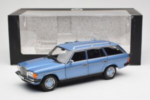 Mercedes 200 S123 T-Model Diamond Blue Dealer Edition Norev 1:18 B66040671 Diecast — photo 8 of 8