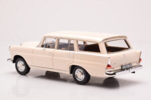 Mercedes 200 Universal W110 Cream Norev 1:18 183709 Diecast — photo 7 of 8