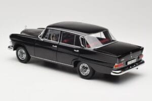 Mercedes 200 W110 Black Norev 1:18 183574 Diecast — photo 7 of 8