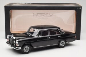 Mercedes 200 W110 Black Norev 1:18 183574 Diecast — photo 8 of 8