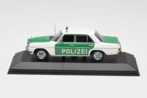 Mercedes 200 W115 Police Minichamps 1:43 400034090 Diecast